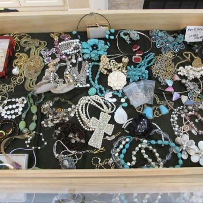 Stunning costume jewelry!!  Large selection!!!