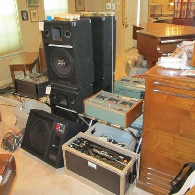Vintage musical recording & sound equipment. Pevey Amps