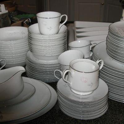 SET OF CHINA   buy it now $ 145