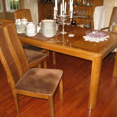 dining room table, 6 chairs and 2 leaves   BUY IT NOW $ 195.00