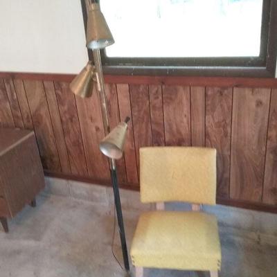 Mid-Century Modern Chair & Floor to Ceiling Lamp