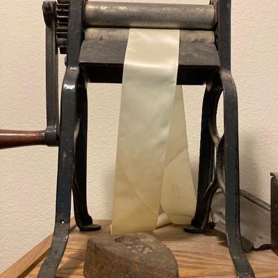 Ribbon press