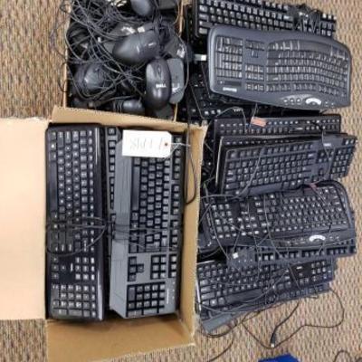
#27748 â€¢ Big Lot Of Keyboards And Mouse's