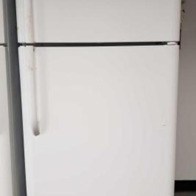 #15030 â€¢ Frigidaire Refrigerator