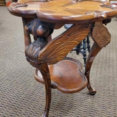 1136	
Late Victorian 1800s Dragon Fly Reproduction Wood Carved Table
Measures approx 24