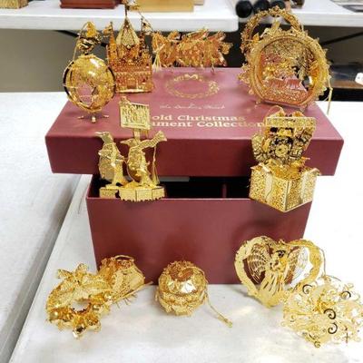 #680 â€¢ The Millennium 2000 Gold Christmas Ornament Collection