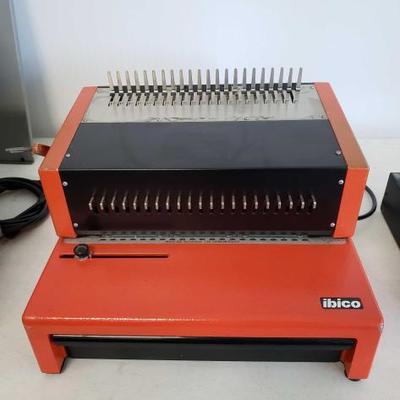 
#15086 â€¢ IBICO EPK-21 Heavy Duty Punch Plastic Machine Binder with pedal Included