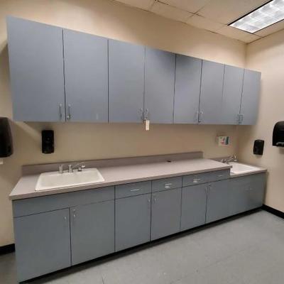 #27104 â€¢ Countertop, Cabinets, Sinks, Paper Towel, and Soap Dispensers buyer is responsible for removal 