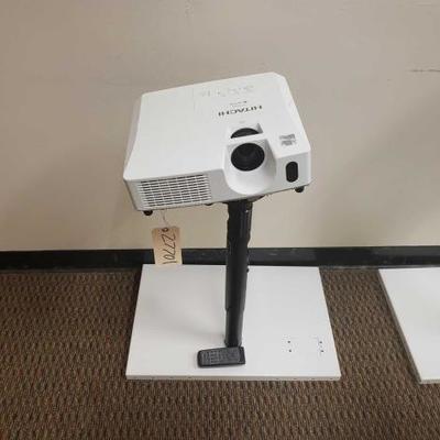 #27701 â€¢ Hitachi CP-RX80 Video Projector With Remote And Ceiling Mount