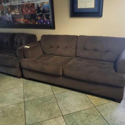 #16402 â€¢ Matching Sofa And Loveseat