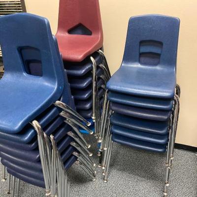 #30030 â€¢ 21 Small School Chairs