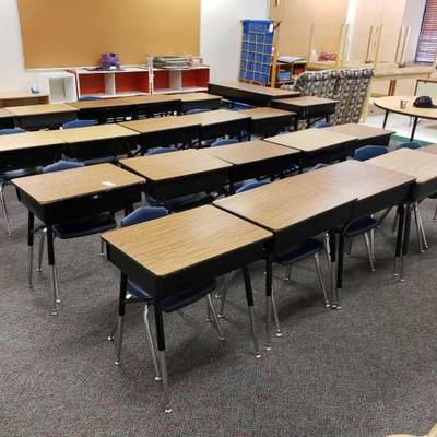 #17126 â€¢ 22 School Desks And 20 Chairs
