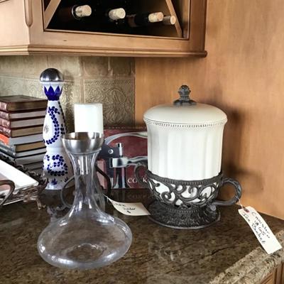 Bar items - 
Ice bucket 
Wine holder and more 