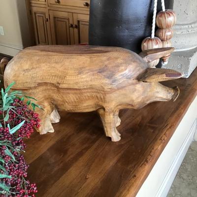 Carved pig 