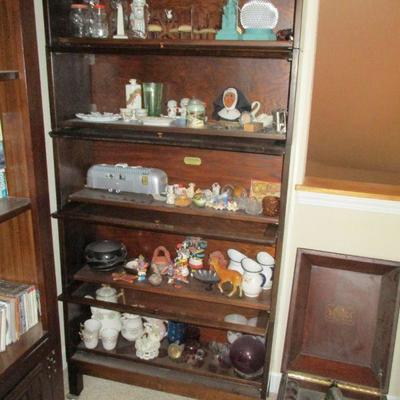 Stacking bookcase, collectibles