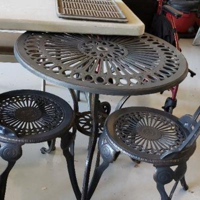 Small Round Patio Table with 2 chairs