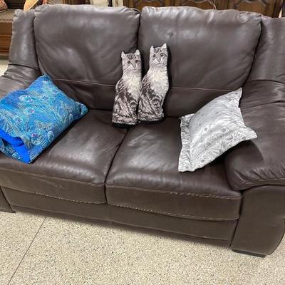 Brand new never used Italian brown leather top grain sofa loveseat 6â€™ long 
Was $300 now a ridiculous $150 at 50% off wholesale 