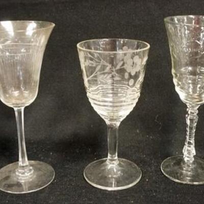 1236	30 PIECE STEMWARE WITH 5 STYLES AND CUTTING
