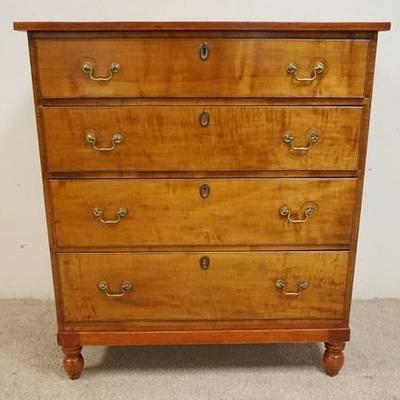 1040	ANTIQUE 4 DRAWER CHEST, GRADUATED DRAWERS, BALL FEET
