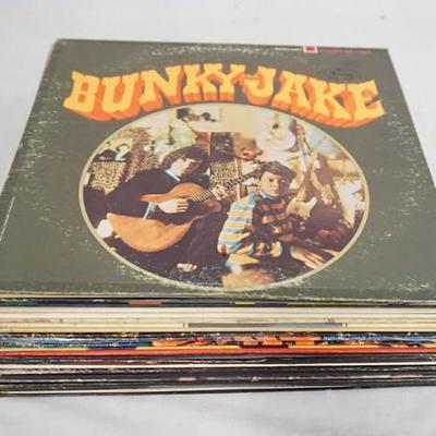 1047	LOT OF 25 FOLK ALBUMS; BUNKY & JAKE, ONE MY WAY BARBARA DANE, FRED NEIL, TIME ROSE LOVE A KIND OF HATE STORY, COMING ATTRACTION...