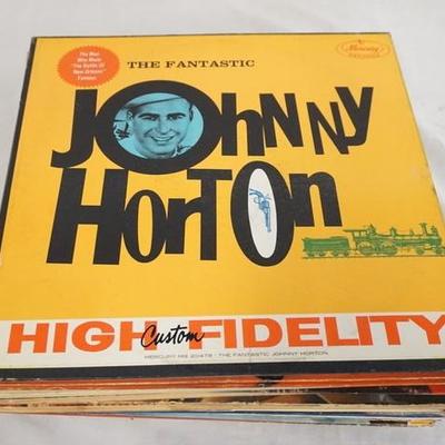 1058	LOT OF 25 COUNTRY ALBUMS; CHET ATKIN'S TEENSVILLE (TWO COPIES) THE FANTASTIC JOHNNY HORTON, MARTY ROBBINS THE SONG OF ROBBINS, HANK...