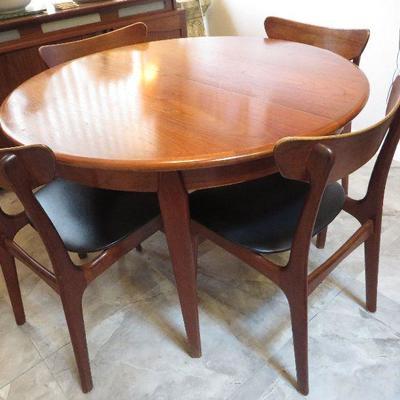 Teak Table with one leaf and 6 chairs