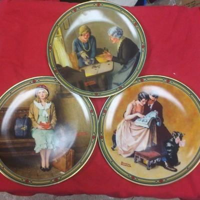 https://www.ebay.com/itm/124311237404	WL3089 SET OF THREE 8 1/2 INCH DIAMETER NORMAN ROCKWELL COLLECTORS PLATES 	$22 	Buy-It_Now
