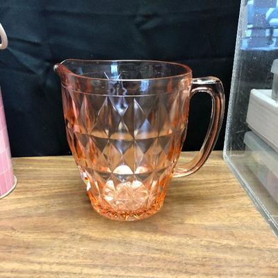 https://www.ebay.com/itm/124340168404	LRM3988: Pink Depression Glass Water Pitchers Pickup Only	Buy-It-Now	 $15.00 

