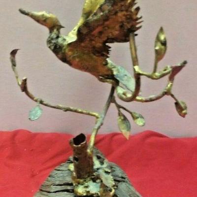 https://www.ebay.com/itm/124334112860	WL3101 VINTAGE ABSTRACT BRASS METAL  BIRD ON WOOD STAND SCULPTER 	Auction Starts 09/16/2020 After 6...