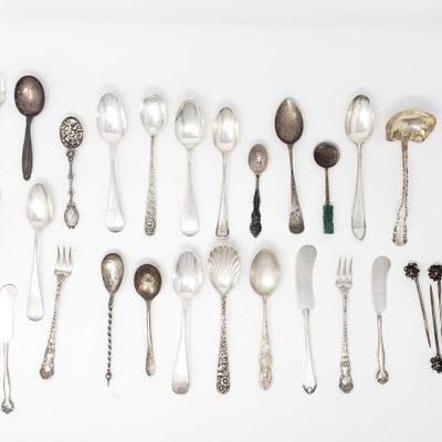 2754	

17 Sterling Silver Spoons, 4 Sterling Silver Forks, And More, 530.9g
Weighs Approx 530.9g