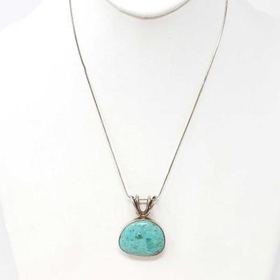 2196	

Sterling Silver Chain With Turquoise Pendant, 14.7g
Weighs Approx 14.7g