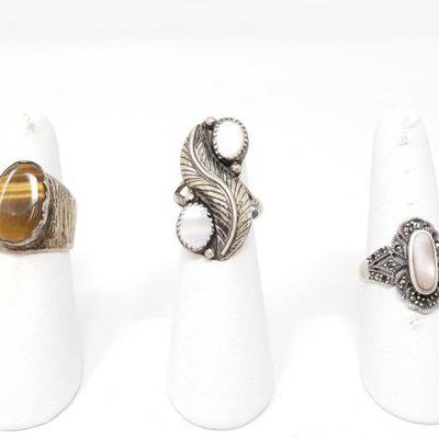 2218	

3 Sterling Silver Rings With Mother of Pearl And Semi Precious Stone, 19.9g
Size 6.5 Weighs Approx 19.9g