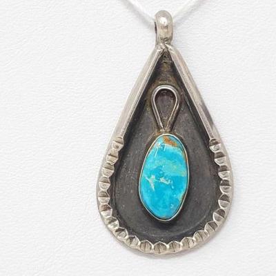 2182	

Sterling Silver Pendant With Turquoise- 5.4g
Weighs Approx 5.4g
