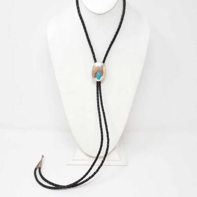 2128	

Sterling Silver And Turquoise Bolo Tie, 23.1g
Weighs Approx 23.1g
