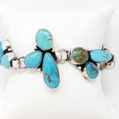 2060	

Tricia Smith Nevada Turquoise Cluster Sterling Silver Bracelet With Toggle Clasp, 35.8g
Weighs Approx 35.8g
Measures Approx 9