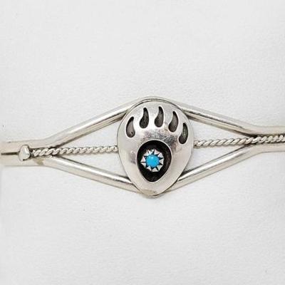 2018	

Vintage Sterling Silver Turquoise Bear Paw Cuff Bracelet- 7.2g
Weighs Approx 7.3g
Navajo Native American Southwest Indian 
Genuine...