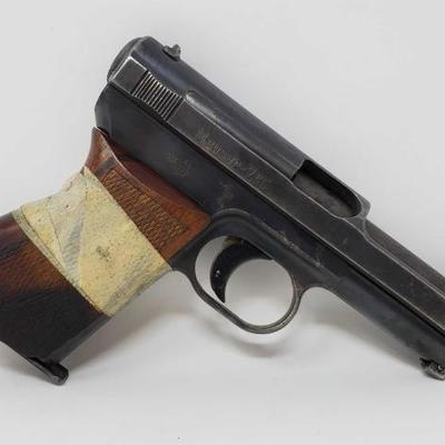 560	

Mauser 1914 .32 Semi-Auto Pistol
Serial Number: 482
Barrel Length: 3.5