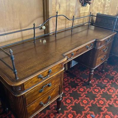 Sherill Masterpiece Desk & Credenza 