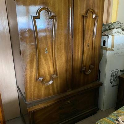 Wardrobe & Dresser