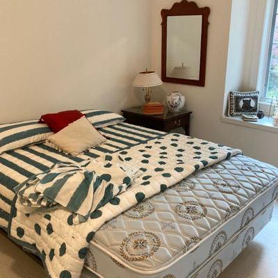 Another queen bed