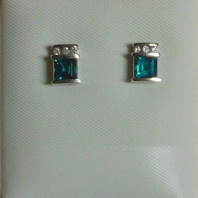 14 k Diamond Earrings