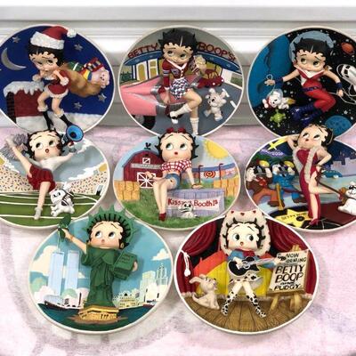 DSH023 Danbury Mint Betty Boop Plate Collection