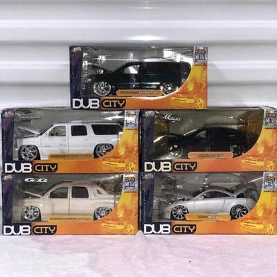 DSH011 Five Jada Toys Die-Cast Metal Cars