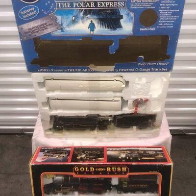 DSH014 Pair of Collectible Train Sets