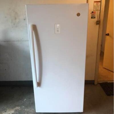 GE Stand Up Deep Freezer