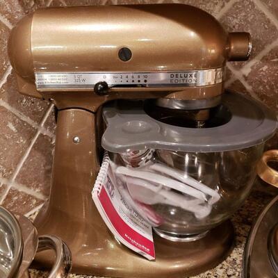 Deluxe Kitchen Aid Mixer