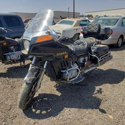 
#50 • 1983 Honda Gold Wing Interstate GL VIN: IHFSC0218DA301840
NO KEYS...
Doc Fee:  $70
Non Op:  $59

NOTE:
Vehicle is on Non Op,...