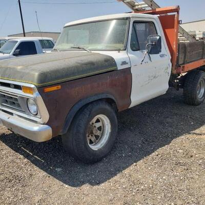 75: 	

1977 Ford F250 Custom
VIN: F28HR780754
NO KEYS...
Doc Fee:  $70
Non Op:  $59

NOTE: 
SALVAGED Vehicle, vehicle is on non op,...