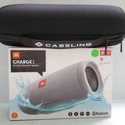 #1378 â€¢ JBL Charge 3 Speaker With Case And Charger
