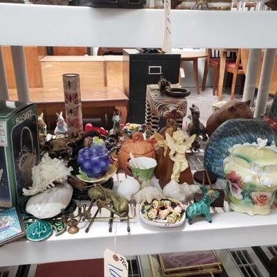 1614	
Figurines, Sea Shells, Dishes, And More
Figurines, Sea Shells, Dishes, And More